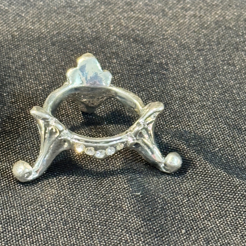 Silver tone egg stand